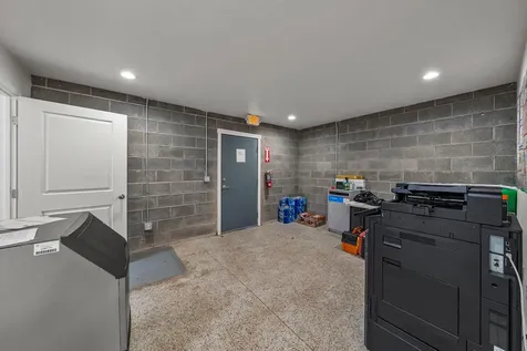 1918 Bobcat Way White City OR 97503