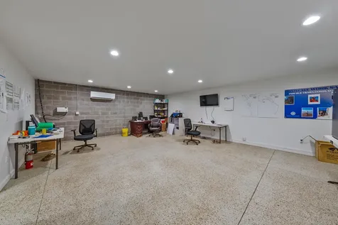1918 Bobcat Way White City OR 97503
