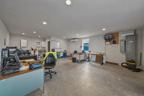 1918 Bobcat Way White City OR 97503