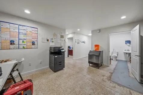 1918 Bobcat Way White City OR 97503