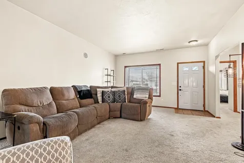 831 Isherwood Drive Central Point OR 97502