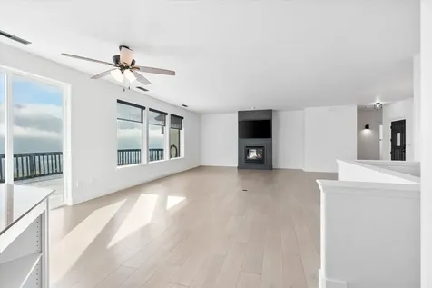 1401 7th Avenue Gold Hill OR 97525