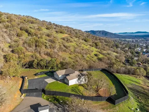 1401 7th Avenue Gold Hill OR 97525
