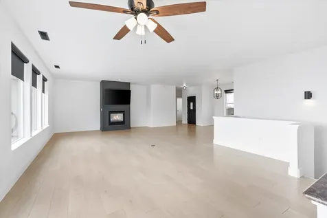 1401 7th Avenue Gold Hill OR 97525