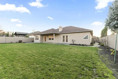 839 St Andrews Way Eagle Point OR 97524