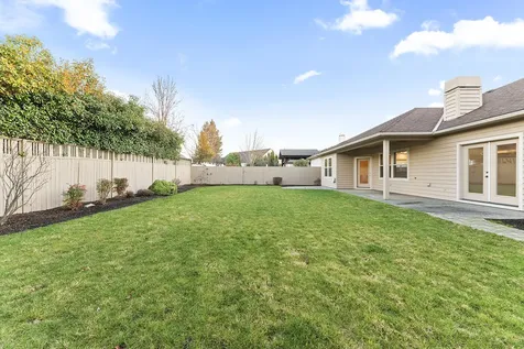 839 St Andrews Way Eagle Point OR 97524