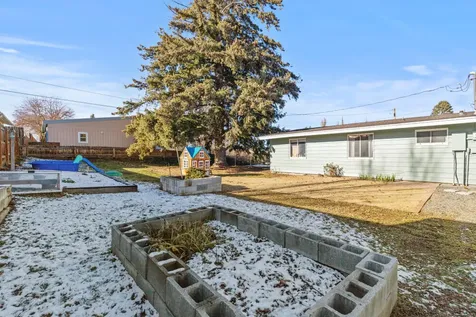 4366 Highland Way Klamath Falls OR 97603
