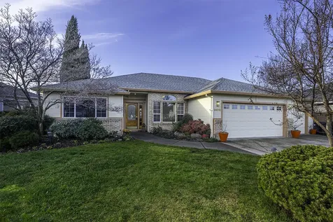 3418 Blue Blossom Drive Medford OR 97504