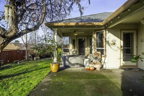 3418 Blue Blossom Drive Medford OR 97504