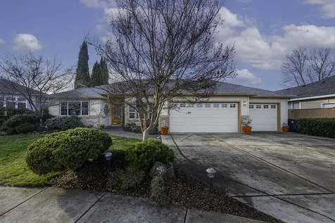 3418 Blue Blossom Drive Medford OR 97504