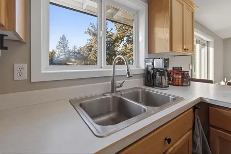 4805 NW 57th Street Redmond OR 97756