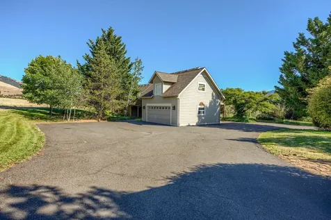 2101 Dead Indian Memorial Road Ashland OR 97520