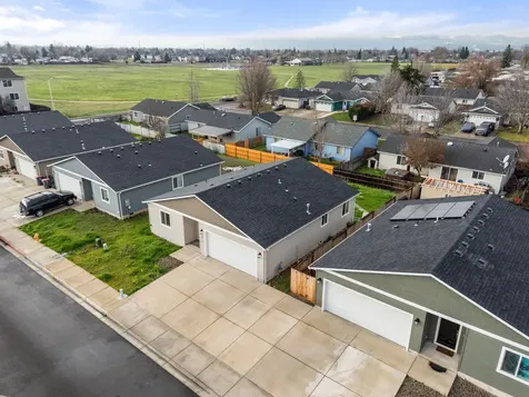 7915 Jacqueline Way White City OR 97503