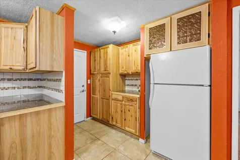 1602 Gayety Lane Medford OR 97504