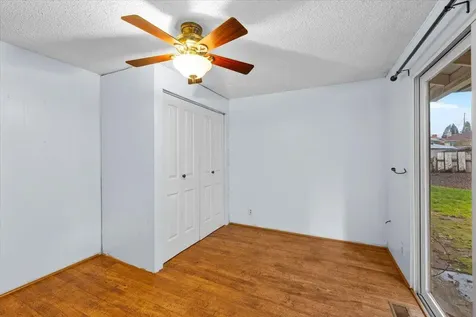1602 Gayety Lane Medford OR 97504
