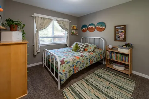 2240 SW 24th Street Redmond OR 97756
