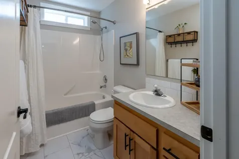 2240 SW 24th Street Redmond OR 97756