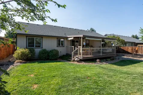 2240 SW 24th Street Redmond OR 97756