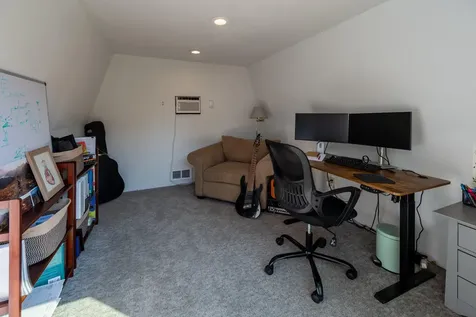 2240 SW 24th Street Redmond OR 97756