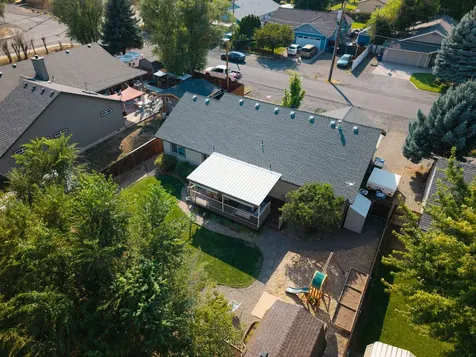 2240 SW 24th Street Redmond OR 97756