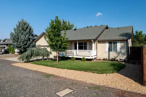 2240 SW 24th Street Redmond OR 97756