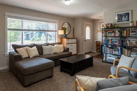 2240 SW 24th Street Redmond OR 97756