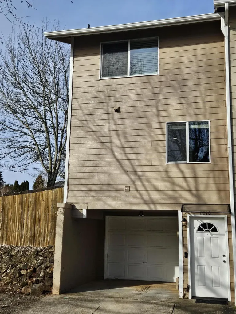 2240 Maplewood Drive S Salem OR 97306