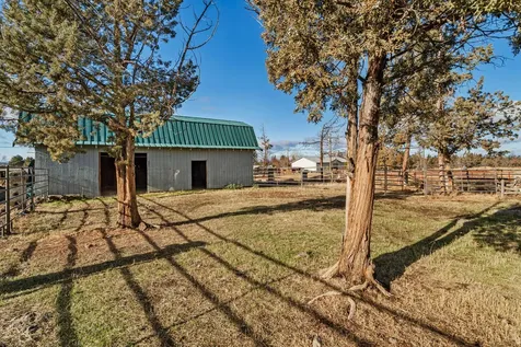 1839 NW 51st Street Redmond OR 97756