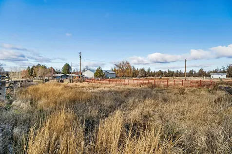 1839 NW 51st Street Redmond OR 97756