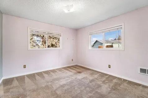 1839 NW 51st Street Redmond OR 97756