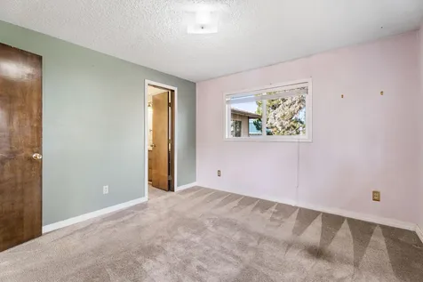 1839 NW 51st Street Redmond OR 97756