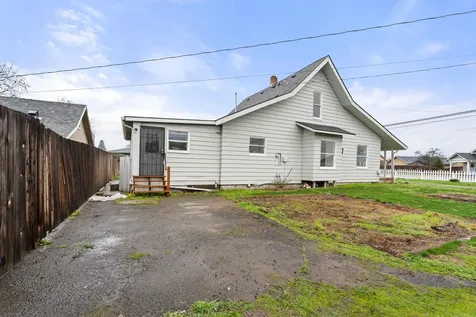 2772 Merriman Road Medford OR 97501