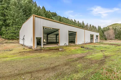6026 Carberry Creek Road Jacksonville OR 97530