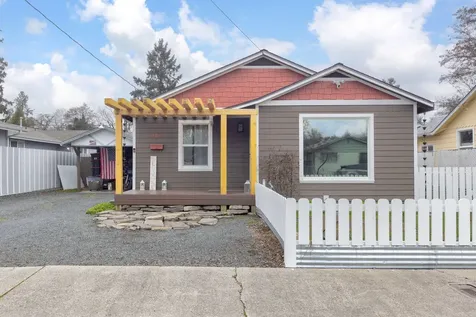 418 SE L Street Grants Pass OR 97526