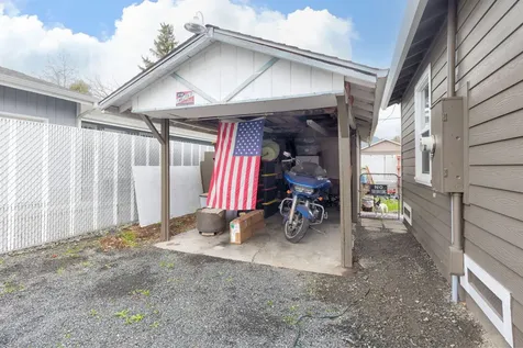 418 SE L Street Grants Pass OR 97526