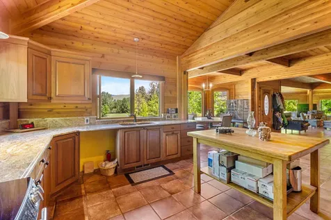 4896 Highway 66 Ashland OR 97520