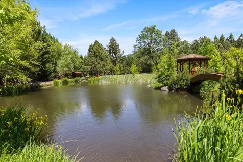 4896 Highway 66 Ashland OR 97520