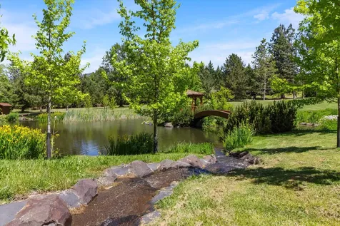 4896 Highway 66 Ashland OR 97520