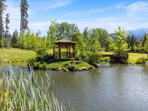 4896 Highway 66 Ashland OR 97520