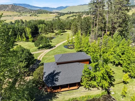 4896 Highway 66 Ashland OR 97520