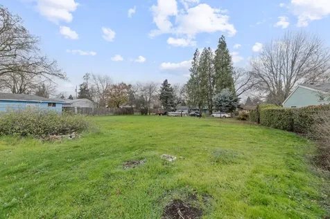 2819 Connell Avenue Medford OR 97501