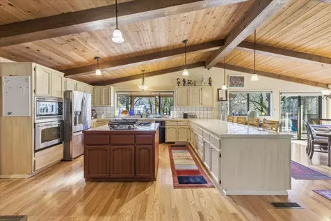 1407 Upper River Road Gold Hill OR 97525