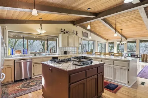1407 Upper River Road Gold Hill OR 97525