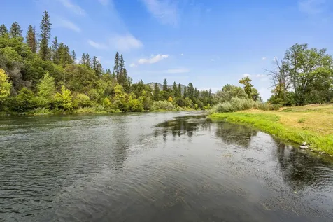 1407 Upper River Road Gold Hill OR 97525