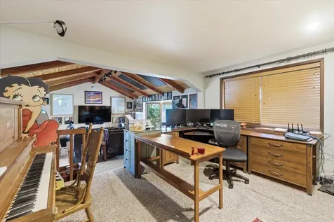 1407 Upper River Road Gold Hill OR 97525