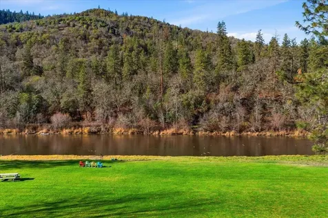 1407 Upper River Road Gold Hill OR 97525