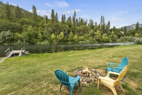 1407 Upper River Road Gold Hill OR 97525