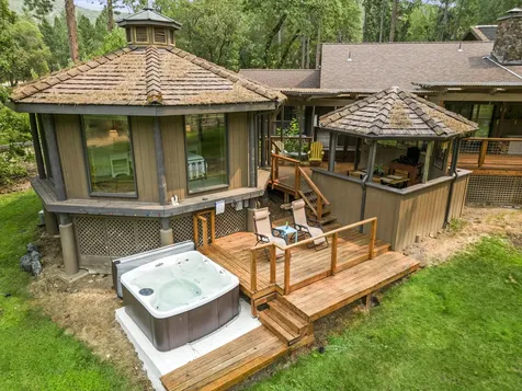 1407 Upper River Road Gold Hill OR 97525