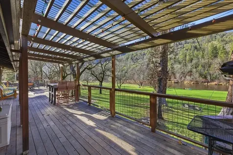 1407 Upper River Road Gold Hill OR 97525