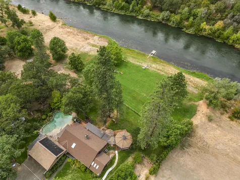 1407 Upper River Road Gold Hill OR 97525